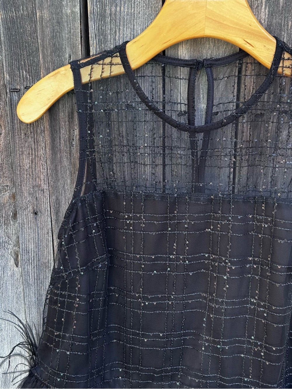 NWT Raisonnel Luxe Feather Trim Sequin Mesh Top Black S - Picture 6 of 16